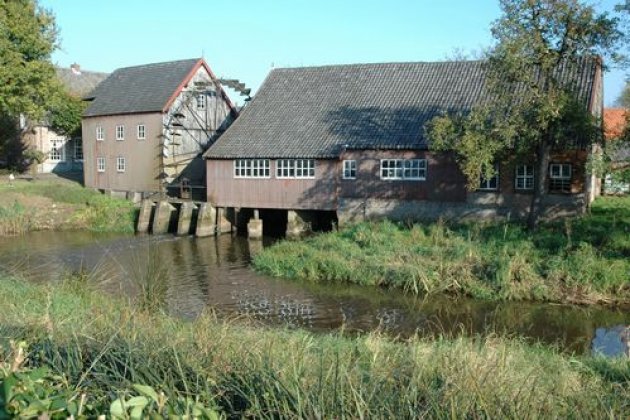 Bruiloft.Dj bij Trouwlocatie De Opwettense Watermolen Nuenen